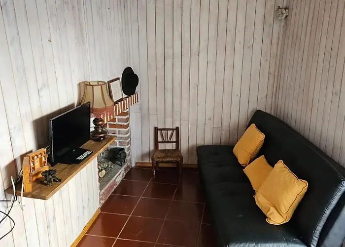 بيت للعطل Charming House In Nova De Foz Coa With Private Entrance *