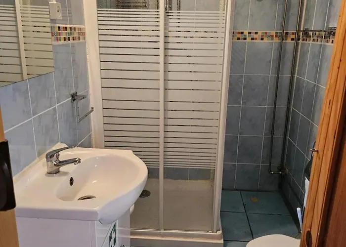 Charming House In Nova De Foz Coa With Private Entrance بيت للعطل