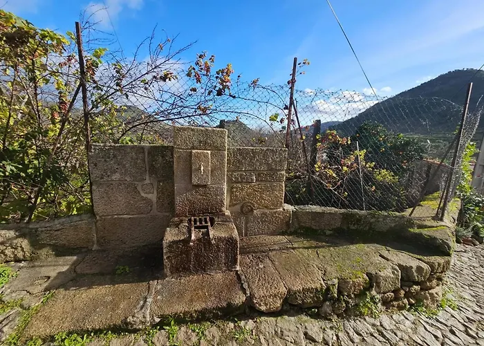 Charming House In Nova De Foz Coa With Private Entrance Tatil Evi